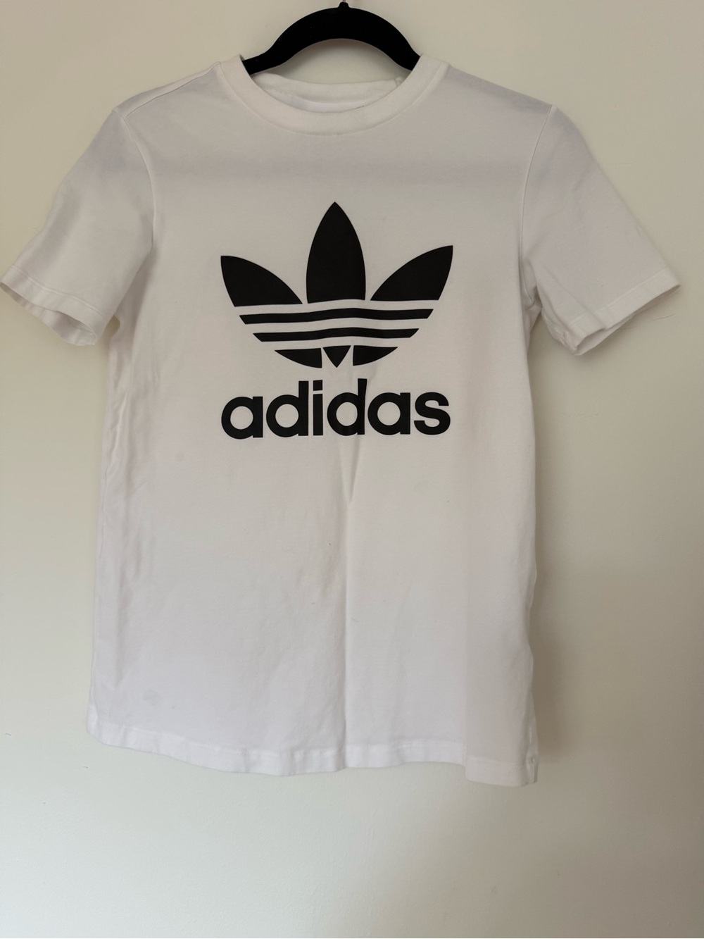 adidas Kids White T-Shirt with Black Trefoil Logo size S with free gift .